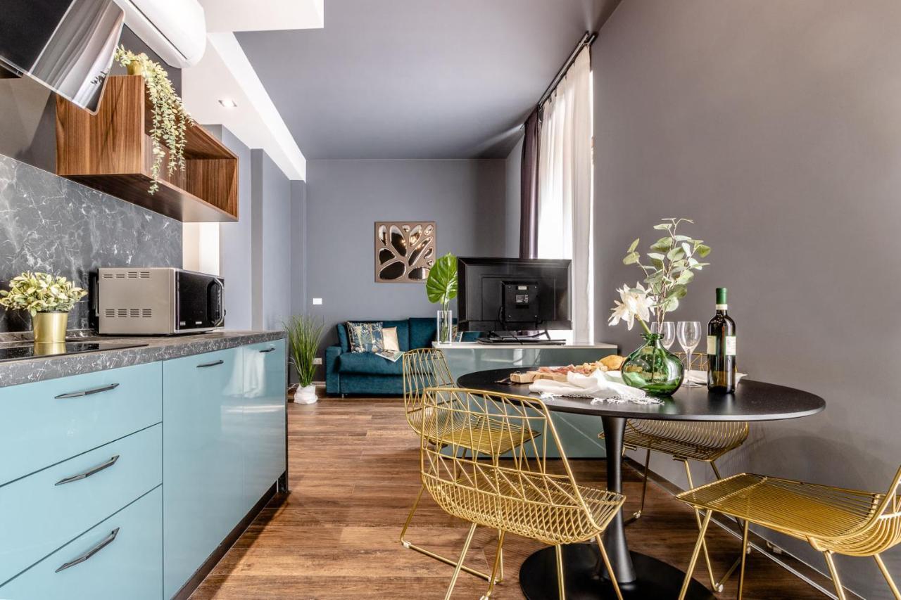 Ugo Bassi Apartments โบโลญญา ภายนอก รูปภาพ