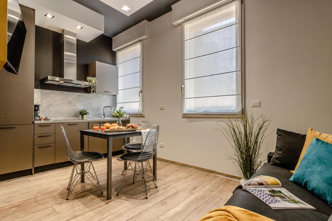 Ugo Bassi Apartments โบโลญญา ภายนอก รูปภาพ