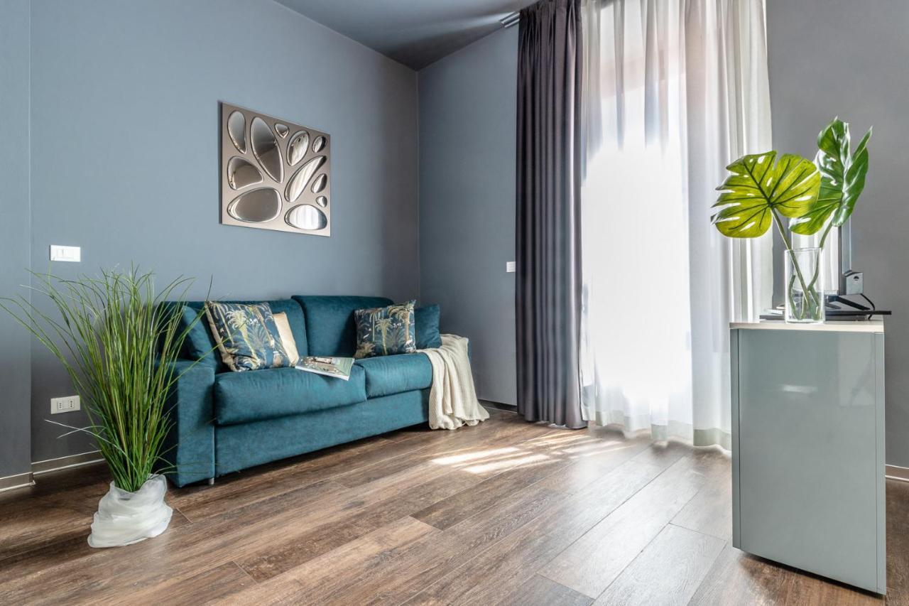 Ugo Bassi Apartments โบโลญญา ภายนอก รูปภาพ