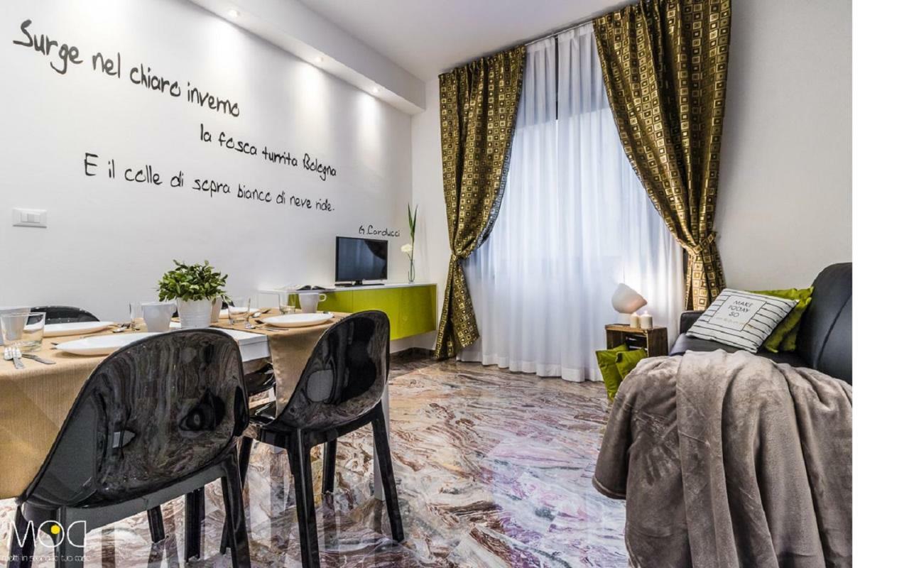 Ugo Bassi Apartments โบโลญญา ภายนอก รูปภาพ
