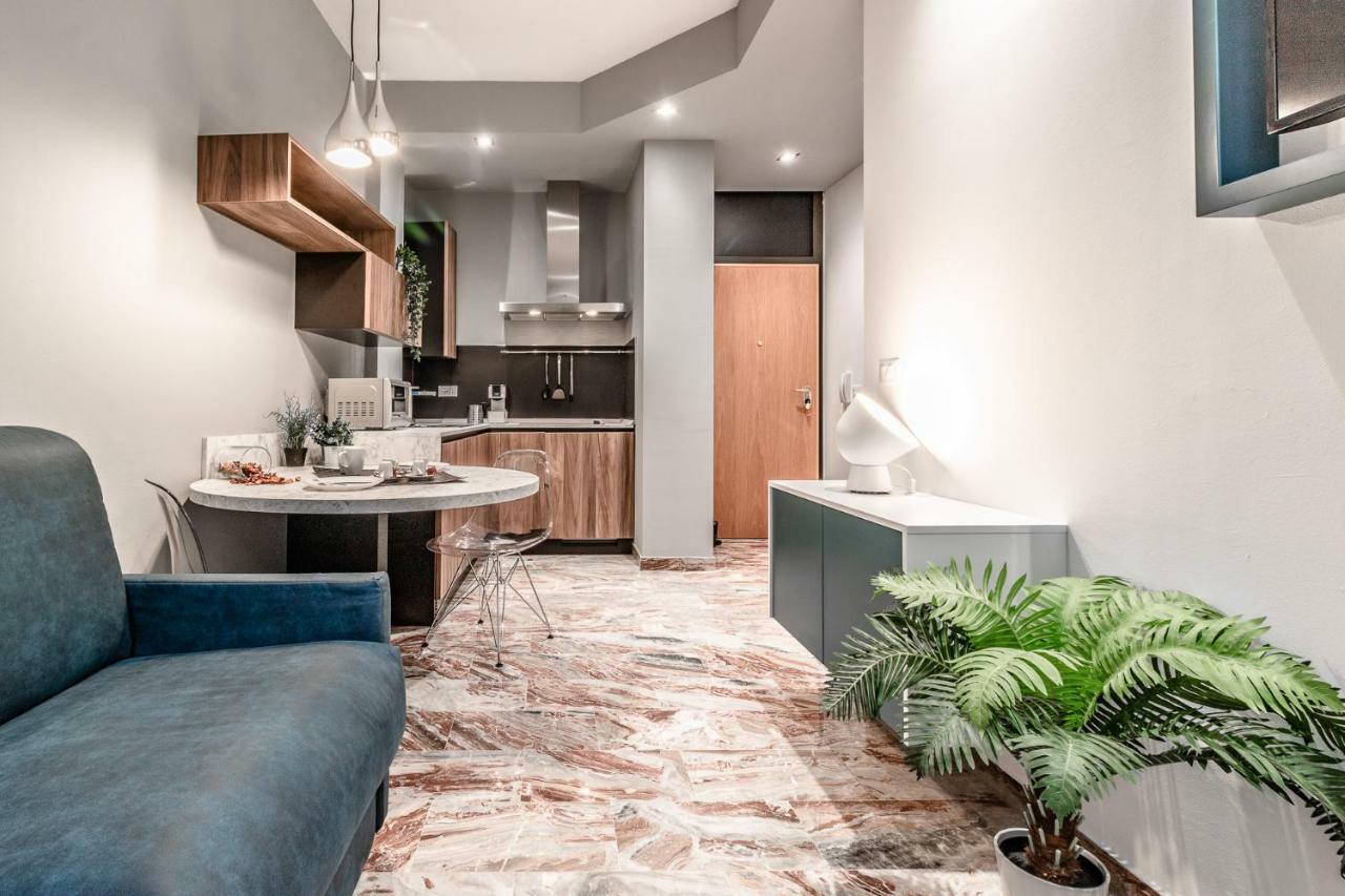 Ugo Bassi Apartments โบโลญญา ภายนอก รูปภาพ