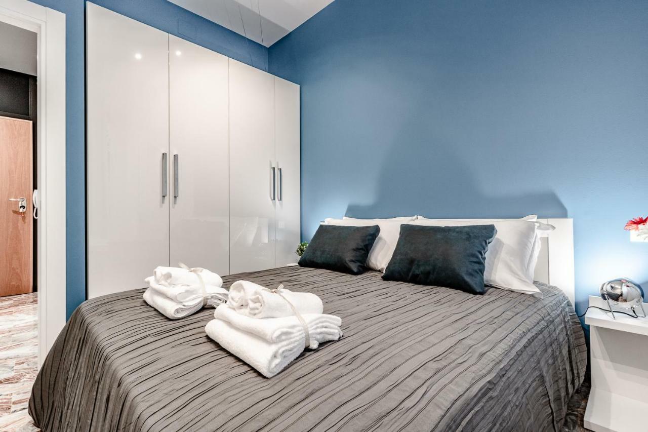 Ugo Bassi Apartments โบโลญญา ภายนอก รูปภาพ