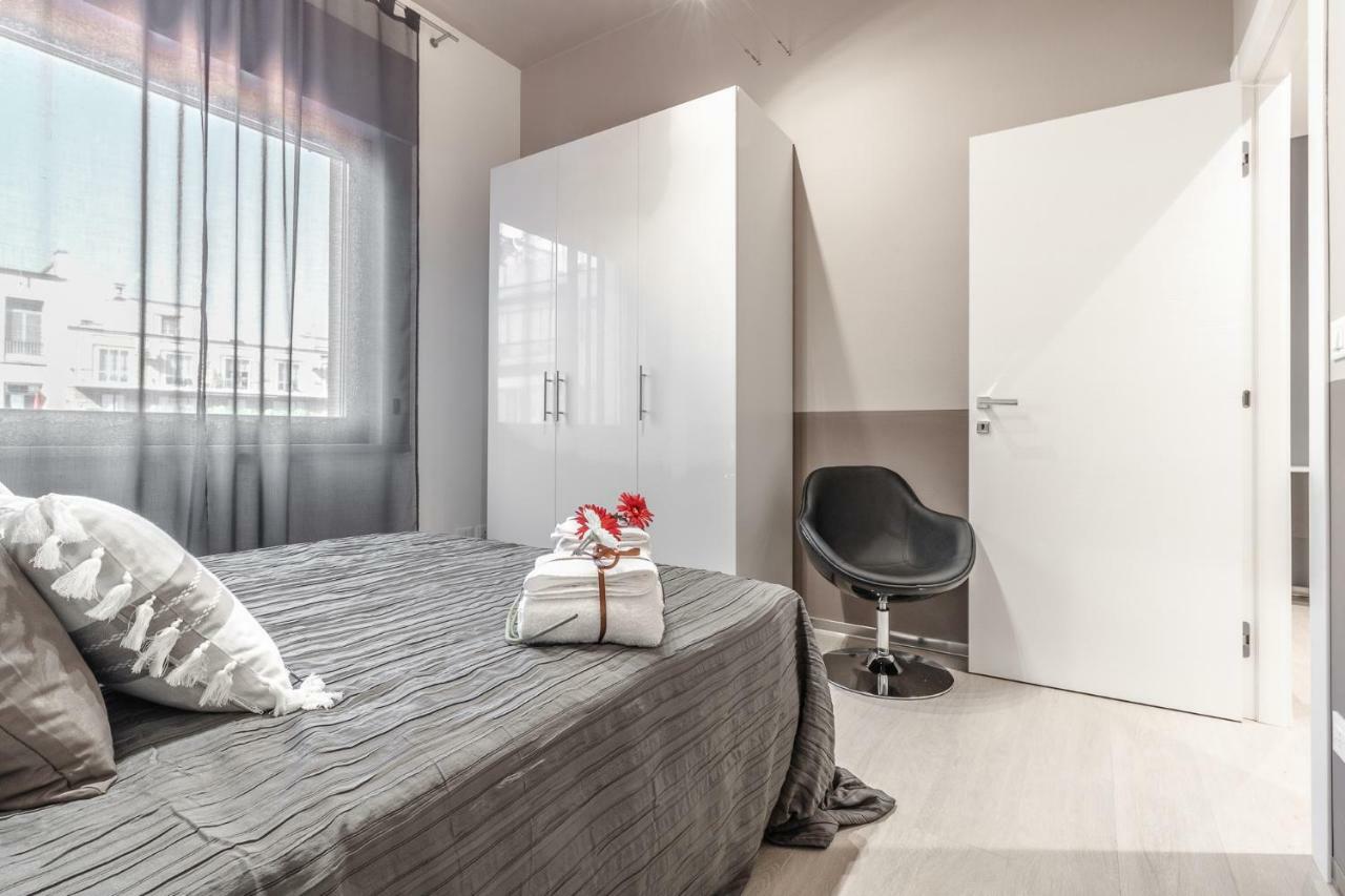 Ugo Bassi Apartments โบโลญญา ภายนอก รูปภาพ