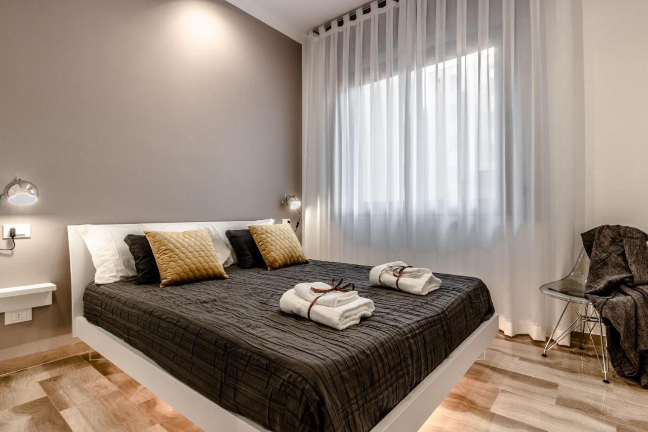 Ugo Bassi Apartments โบโลญญา ภายนอก รูปภาพ